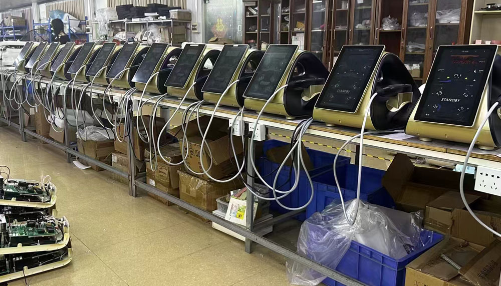 What equipment and machines are commonly used in beauty salons?